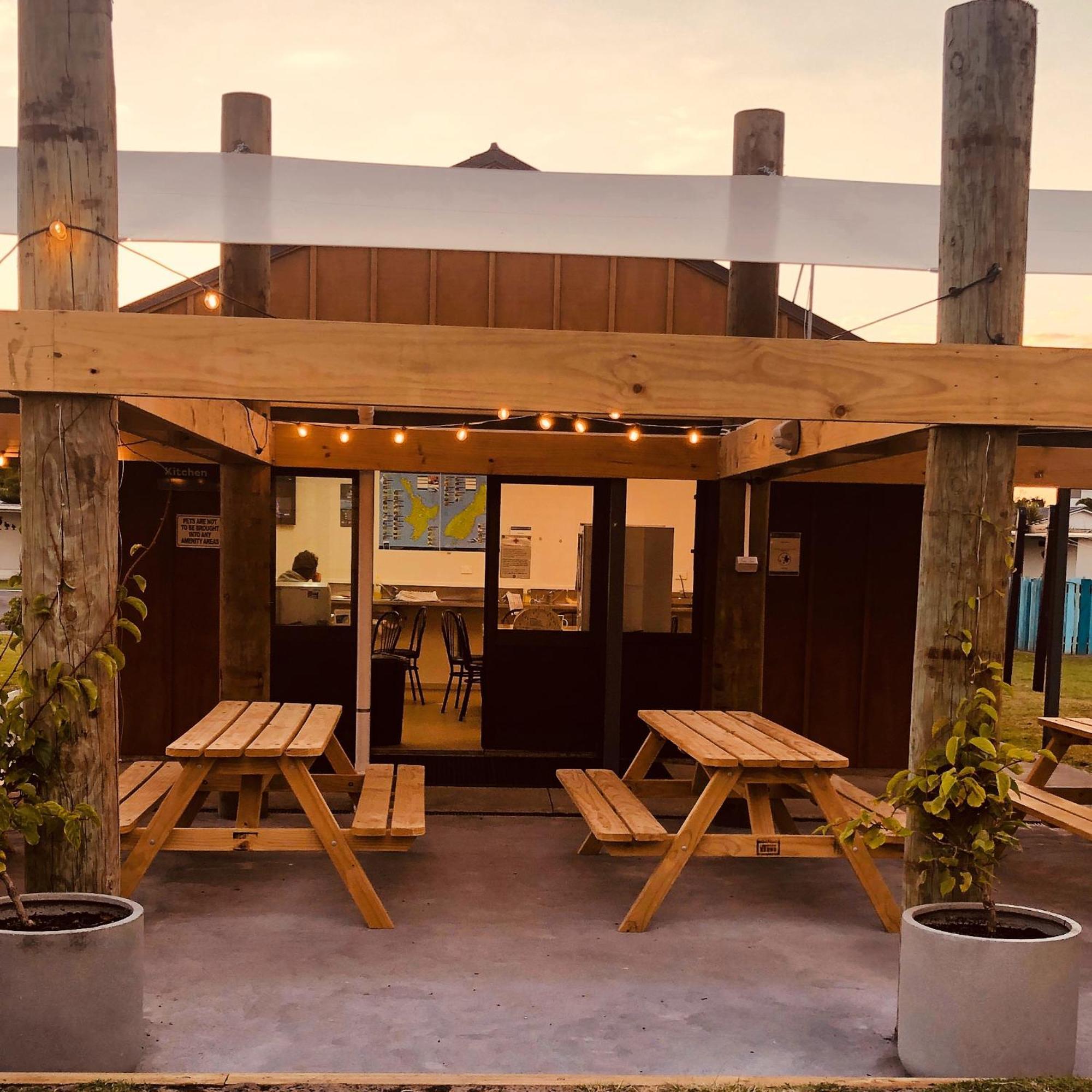 Foxton Beach Holiday Park Extérieur photo