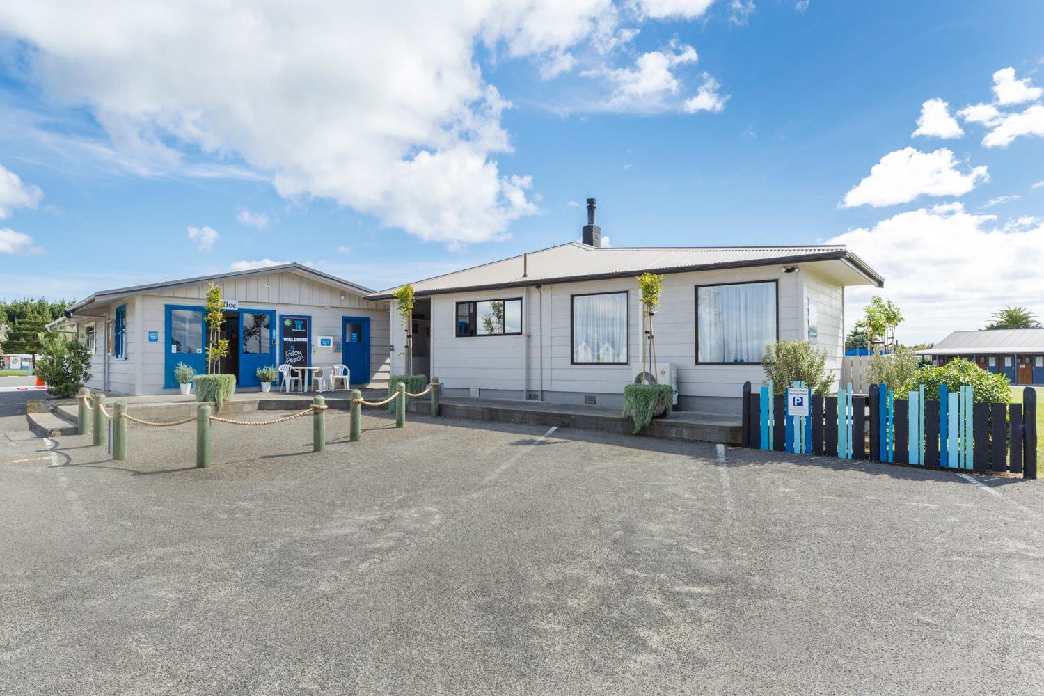Foxton Beach Holiday Park Extérieur photo