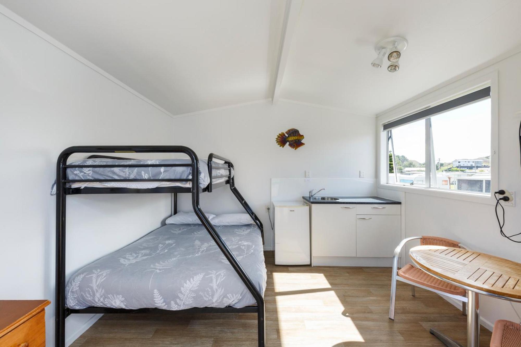 Foxton Beach Holiday Park Extérieur photo