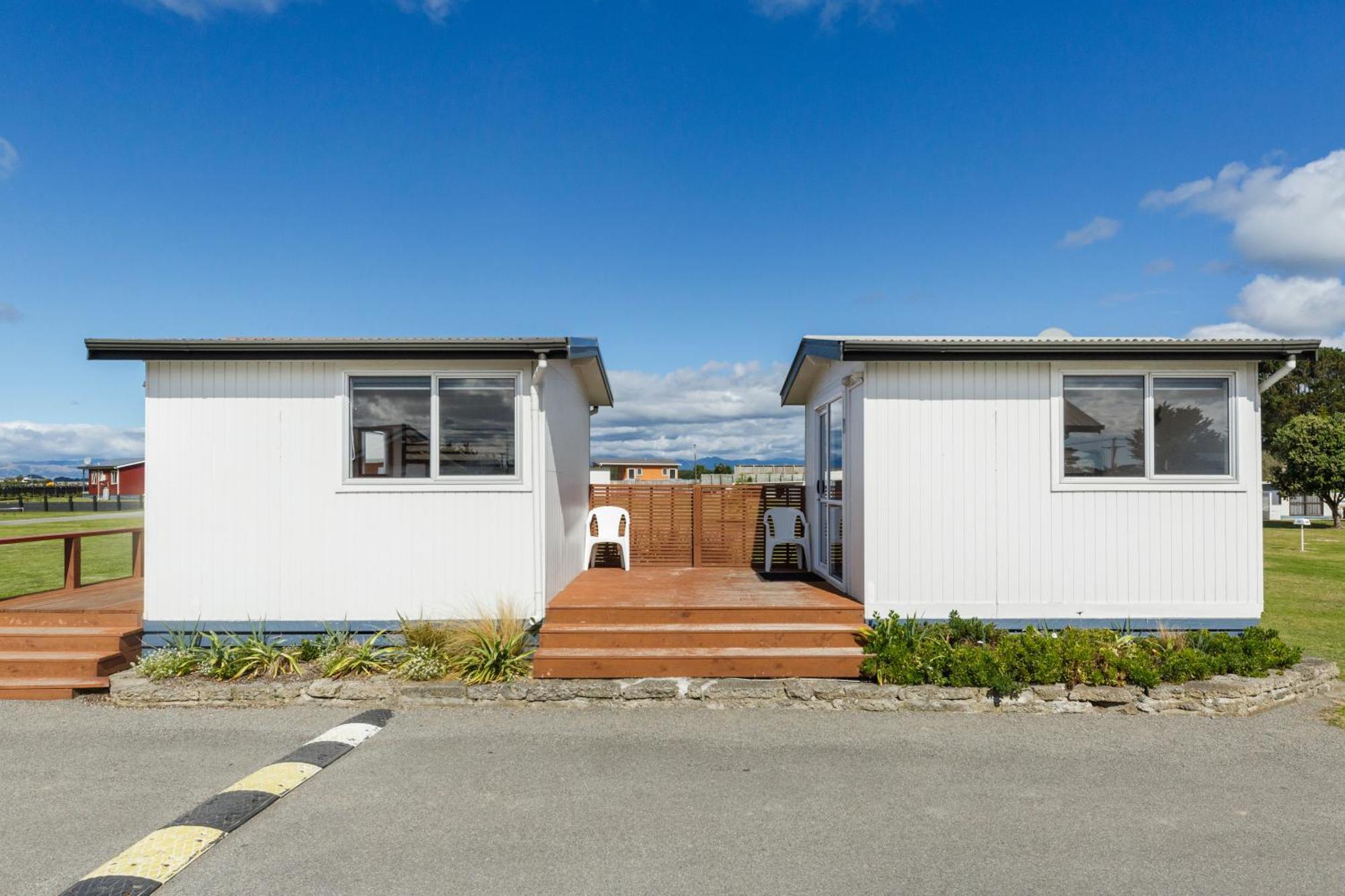 Foxton Beach Holiday Park Extérieur photo
