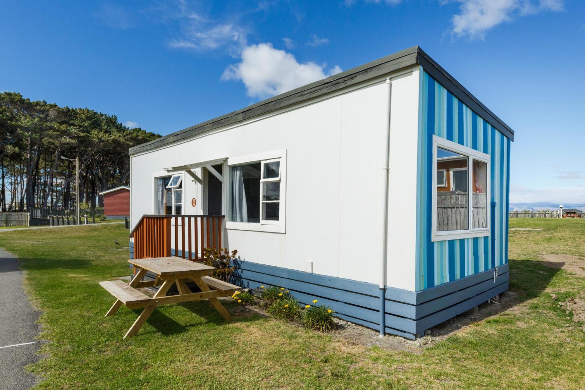 Foxton Beach Holiday Park Extérieur photo